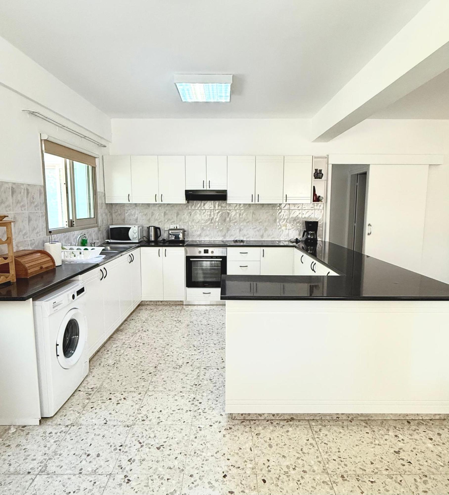 Himonas Apartments Pissouri Ngoại thất bức ảnh