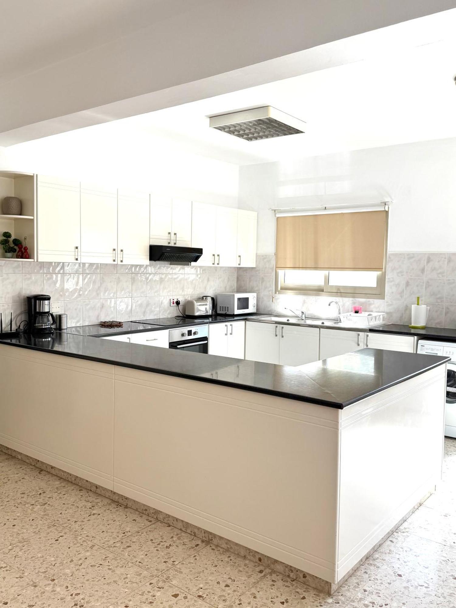 Himonas Apartments Pissouri Ngoại thất bức ảnh
