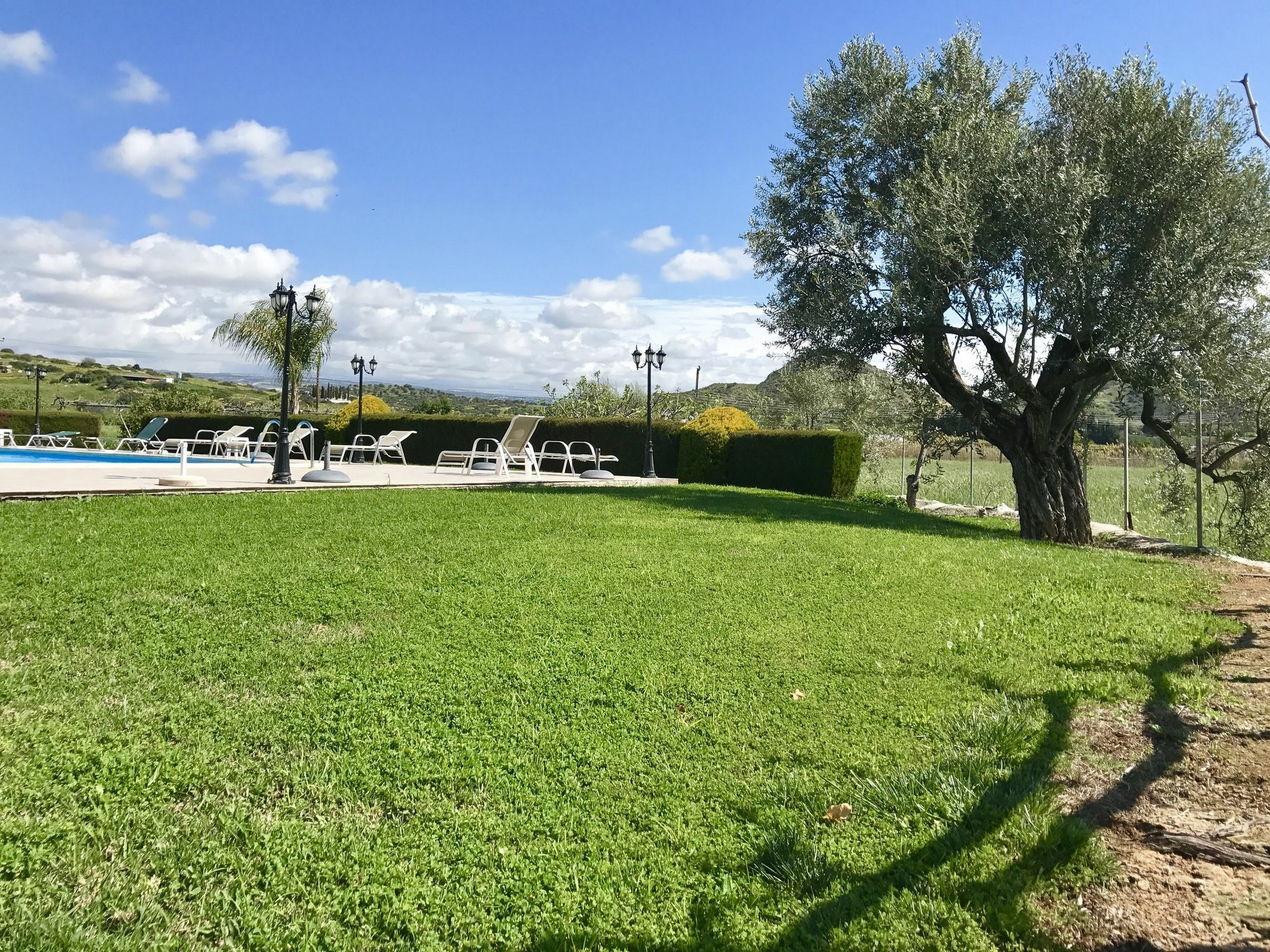 Himonas Apartments Pissouri Ngoại thất bức ảnh