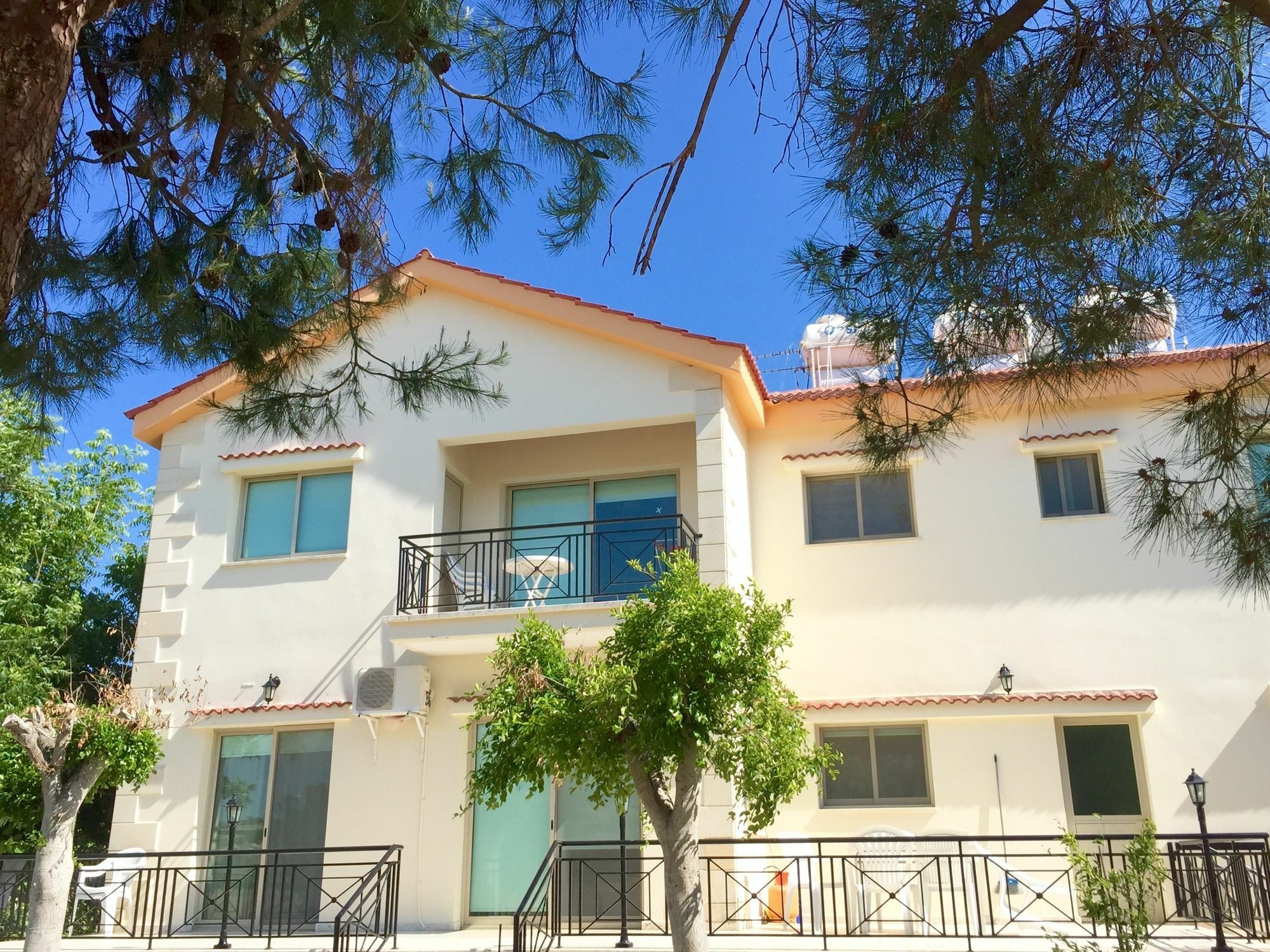 Himonas Apartments Pissouri Ngoại thất bức ảnh