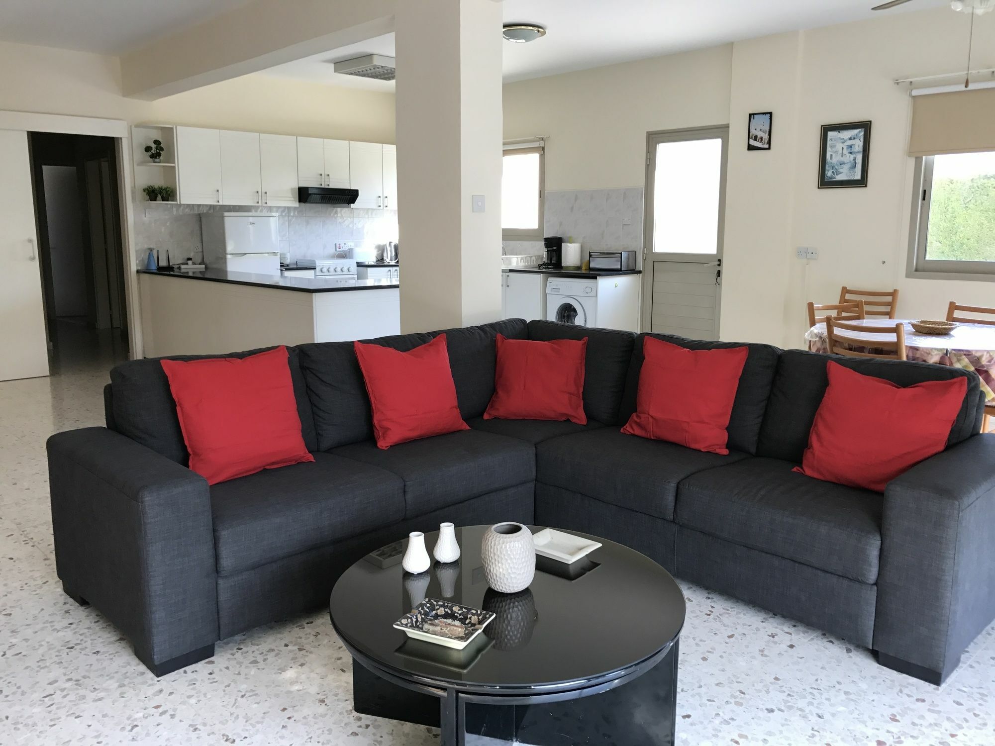 Himonas Apartments Pissouri Ngoại thất bức ảnh