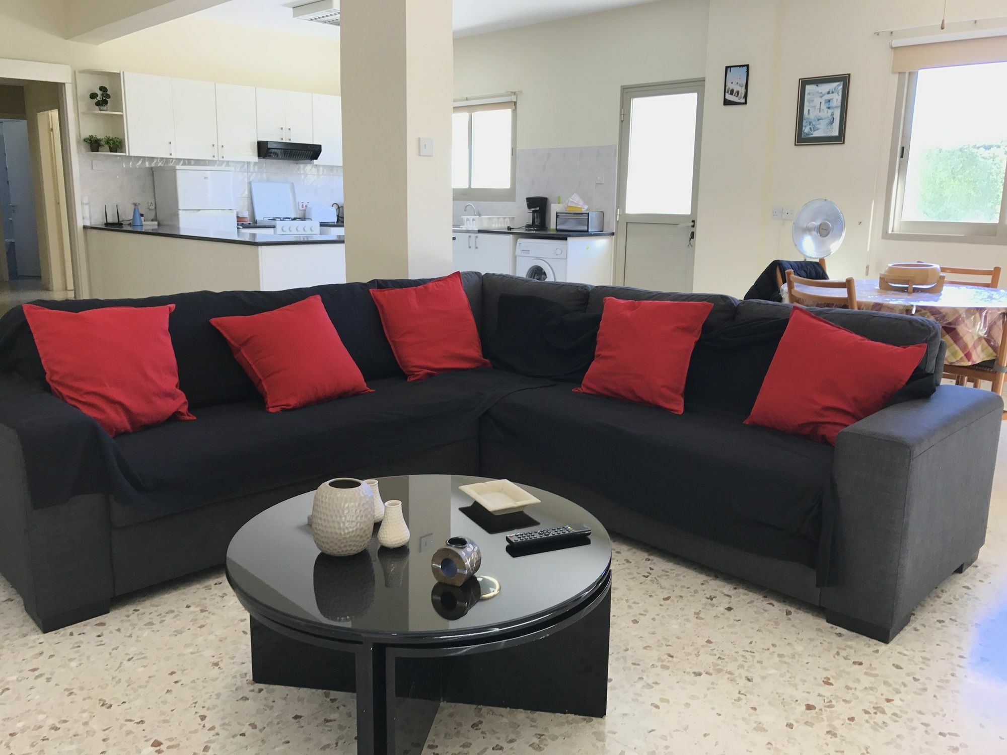 Himonas Apartments Pissouri Ngoại thất bức ảnh